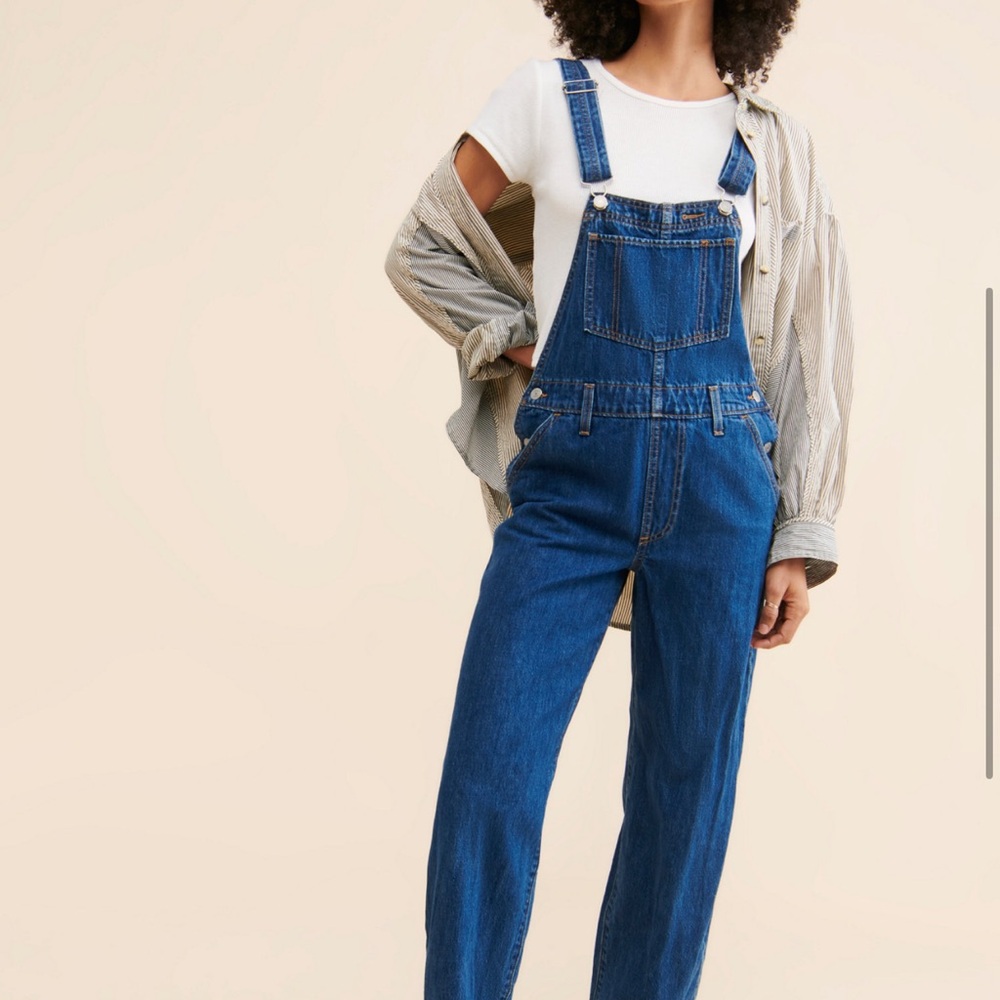 Levi’s Classic Baggy Overalls